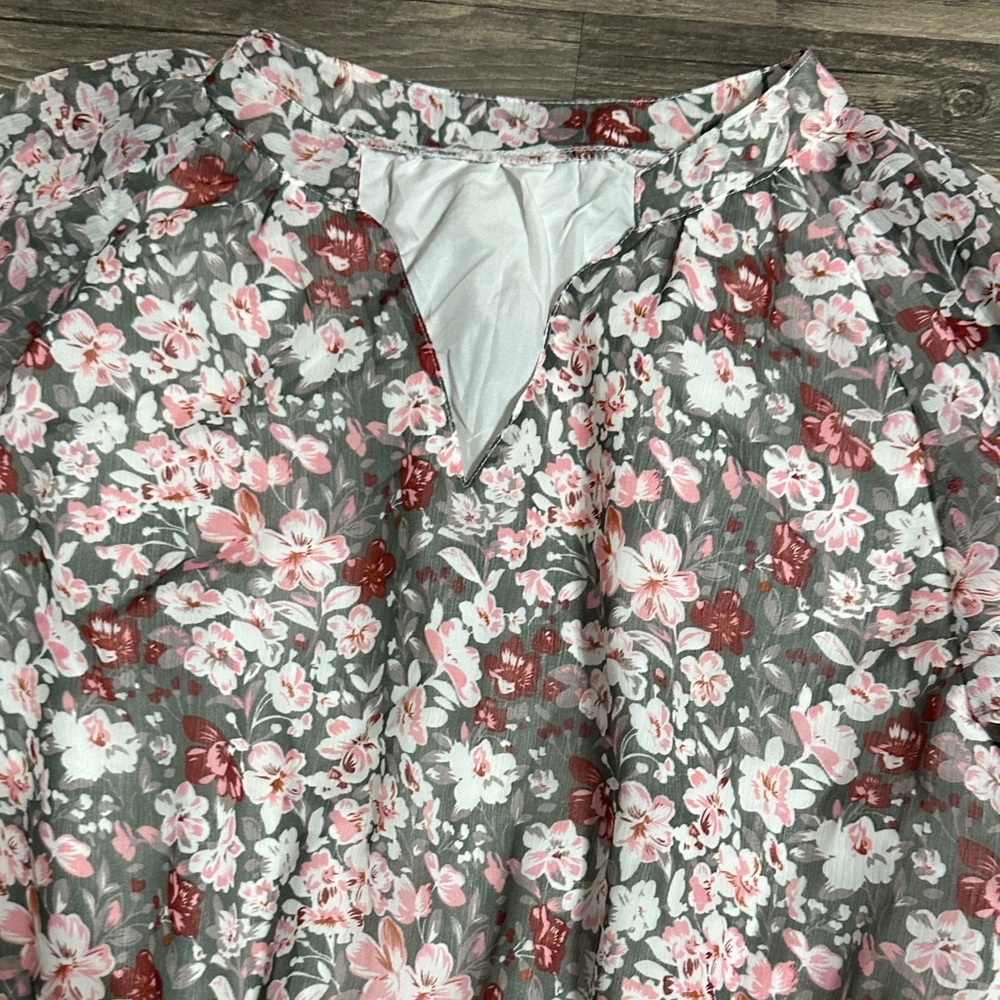 Women's V Neck Puff Sleeves Floral Mini Dress - Picture 6 of 7